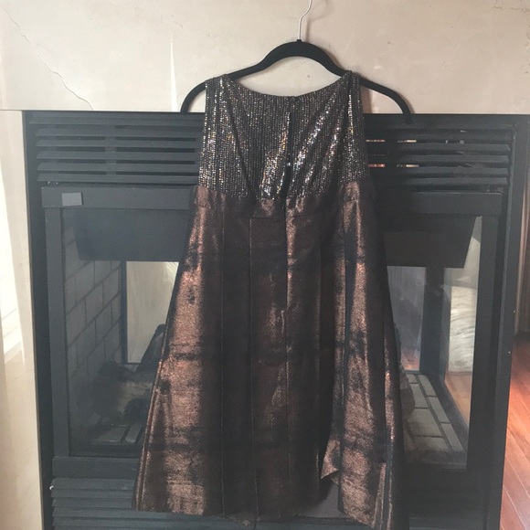 Dress - Picture 2 of 2